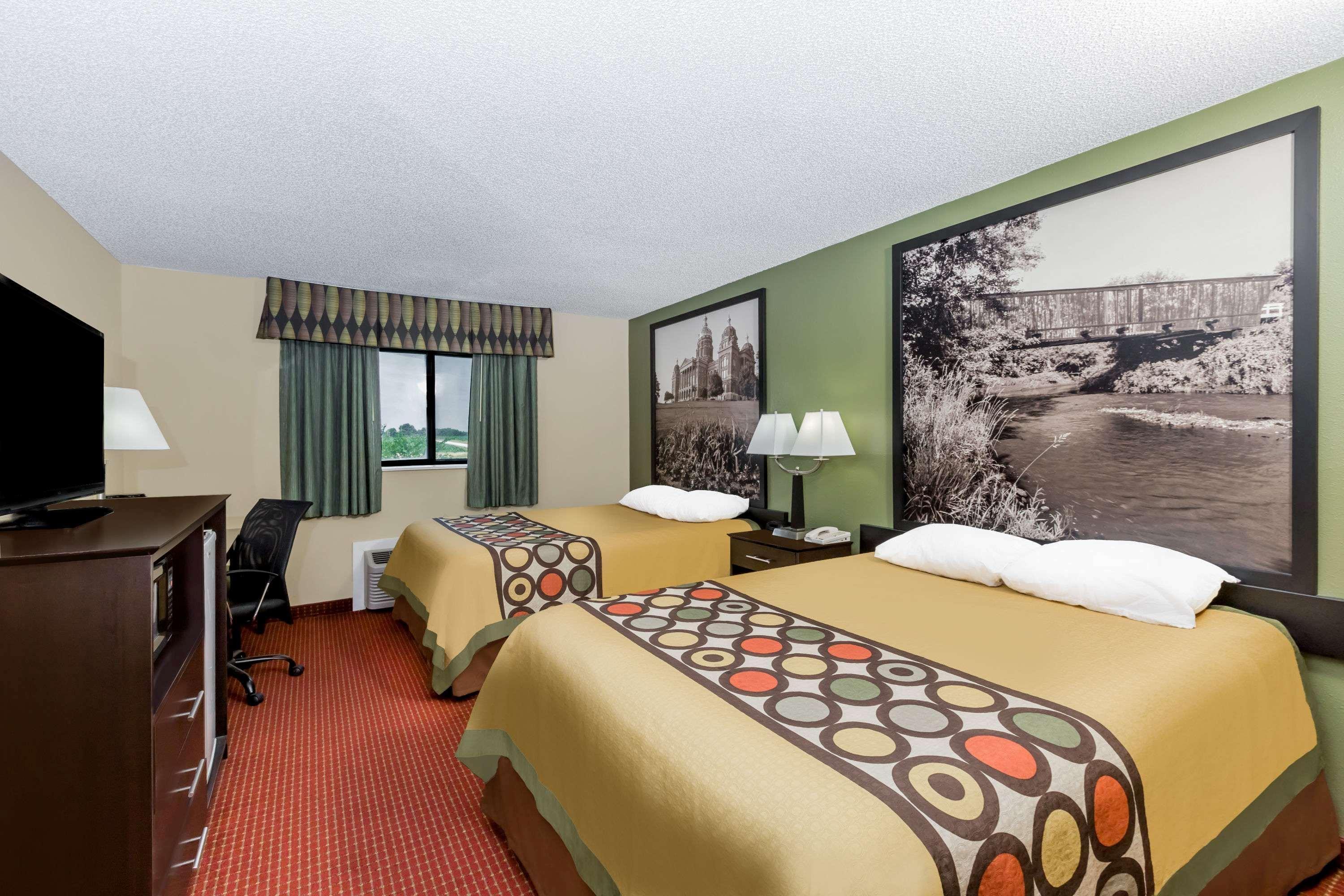 Super 8 By Wyndham Grinnell Ia Экстерьер фото