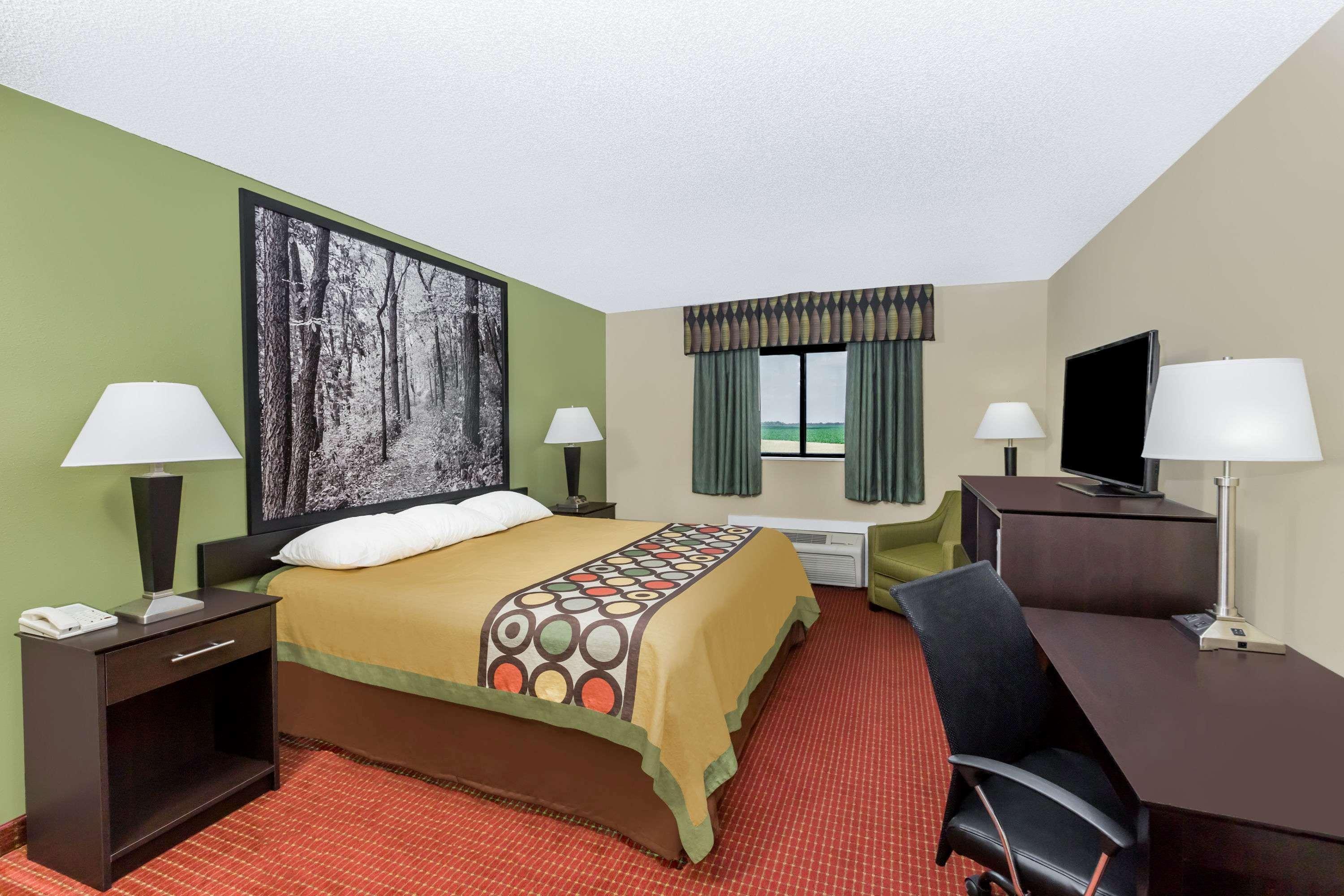 Super 8 By Wyndham Grinnell Ia Экстерьер фото